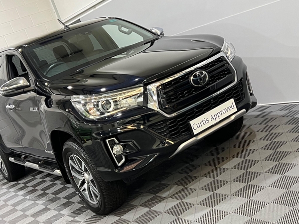 Toyota Hilux 2.4 D-4D Invincible X Auto 4WD Euro 6 4dr (TSS, 3.5t) in Derry / Londonderry