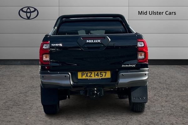 Toyota Hilux 2.8 D-4D Invincible X Double Cab Pickup 4WD Euro 6 (s/s) 4dr in Tyrone