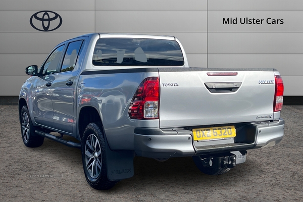 Toyota Hilux 2.4 D-4D Invincible X 4WD Euro 6 (s/s) 4dr (TSS) in Tyrone