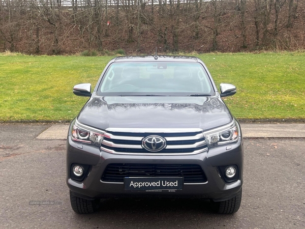 Toyota Hilux 2.4 D-4D Invincible Auto 4WD Euro 6 (s/s) 4dr (TSS) in Antrim