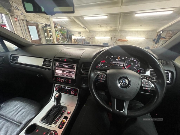 Volkswagen Touareg DIESEL ESTATE in Antrim