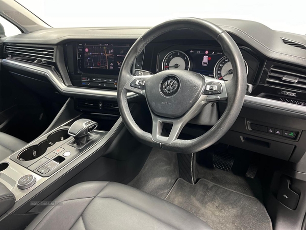 Volkswagen Touareg 3.0 V6 Tdi 4Motion Sel 5Dr Tip Auto in Antrim