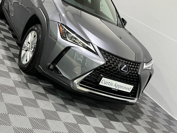 Lexus UX 250h 2.0 E-CVT Euro 6 (s/s) 5dr in Derry / Londonderry