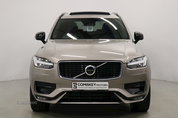 Volvo XC90 2.0 B5 MHEV R-Design 5dr AWD Geartronic in Down