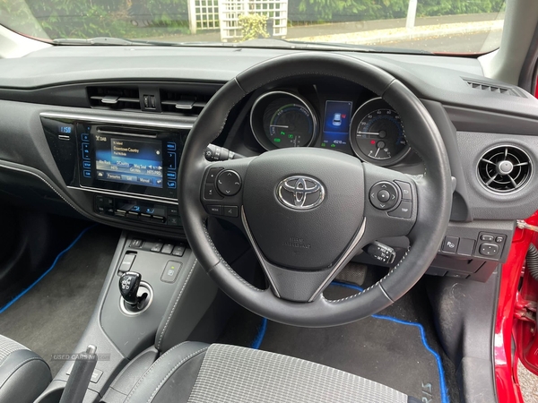 Toyota Auris 1.8 Hybrid Excel 5dr CVT in Antrim