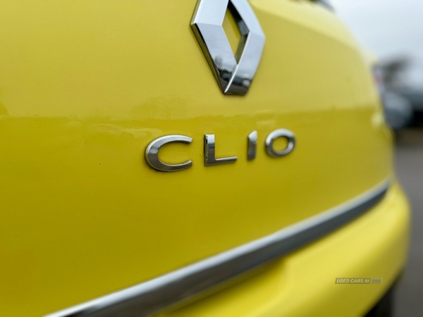 Renault Clio 1.1 DYNAMIQUE MEDIANAV 5d 75 BHP in Antrim