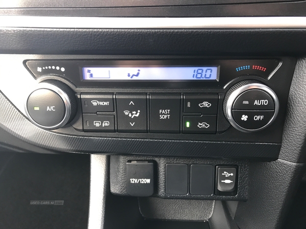 Toyota Auris 1.6 V-Matic Sport 5dr in Antrim