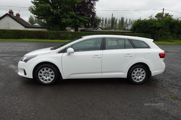 Toyota Avensis 2.0 D-4D ACTIVE 5d 124 BHP SERVICE HISTORY / SPACIOUS ESTATE in Antrim