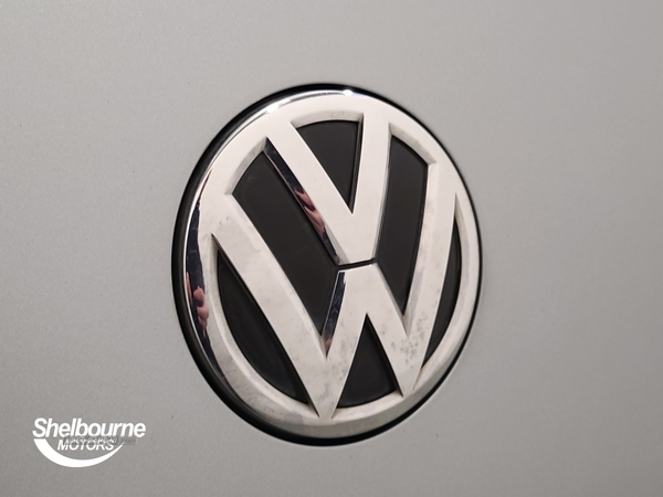 Volkswagen Passat 1.4 TSI R-Line Saloon 4dr Petrol Manual Euro 6 (s/s) (150 ps) in Down