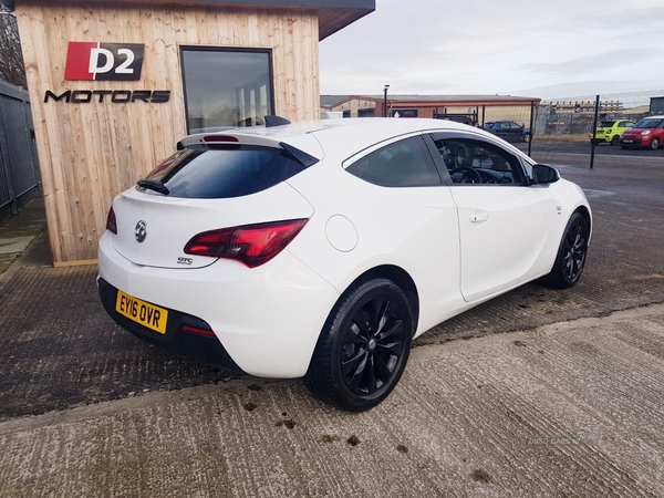 Vauxhall Astra GTC DIESEL COUPE in Down