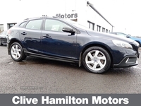 Volvo V40 2.0 D2 CROSS COUNTRY LUX 5d 118 BHP FREE ROAD TAX in Tyrone