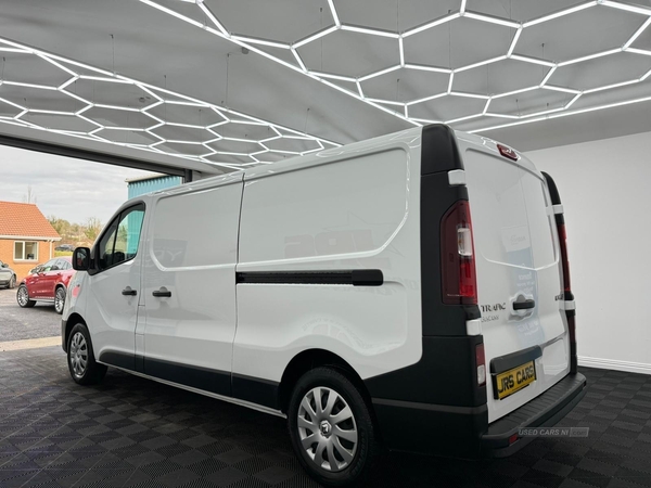 Renault Trafic 2.0 dCi ENERGY 30 Business LWB Standard Roof Euro 6 (s/s) 5dr in Tyrone