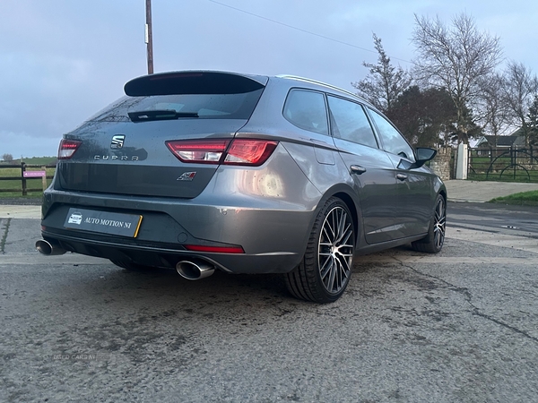 Seat Leon SPORT TOURER in Down