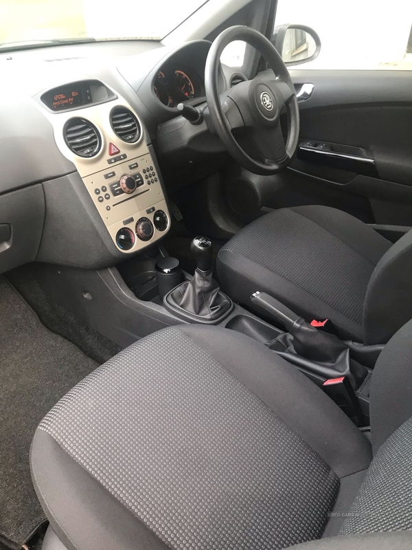 Vauxhall Corsa 1.0i 12V Life 3dr in Armagh