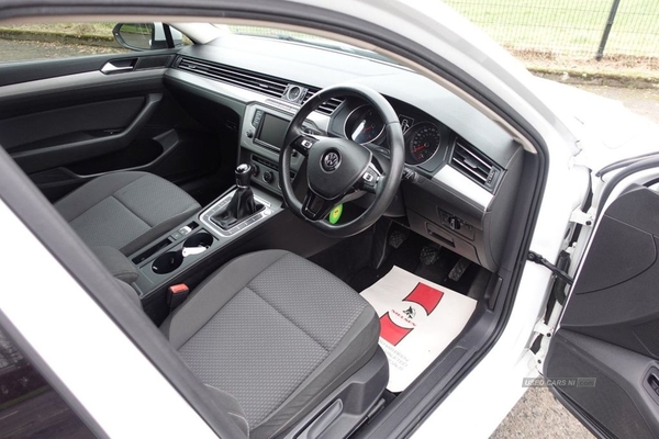 Volkswagen Passat 2.0 S TDI BLUEMOTION TECHNOLOGY 5d 148 BHP £20 ROAD TAX / IMMACULATE CONDITION in Antrim