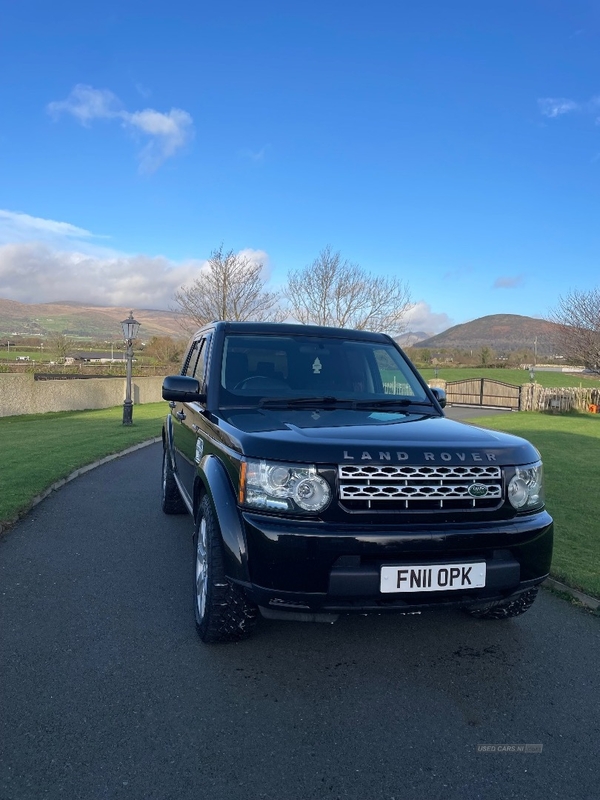 Land Rover Discovery 3.0 TDV6 GS 5dr Auto in Down