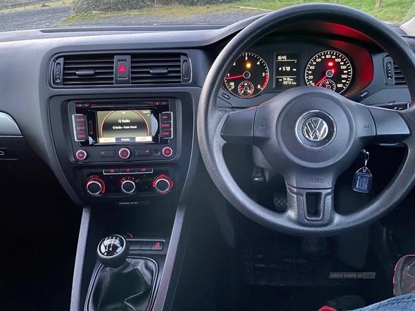 Volkswagen Jetta 1.6 TDI CR Bluemotion Tech S 4dr in Down