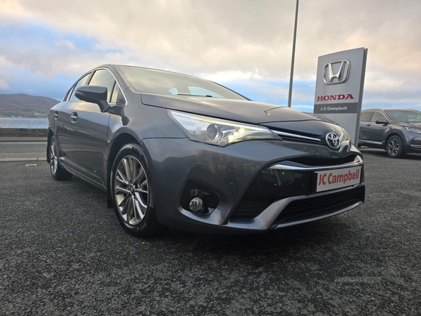 Toyota Avensis 1.6 D-4D Business Edition Euro 6 (s/s) 4dr in Down