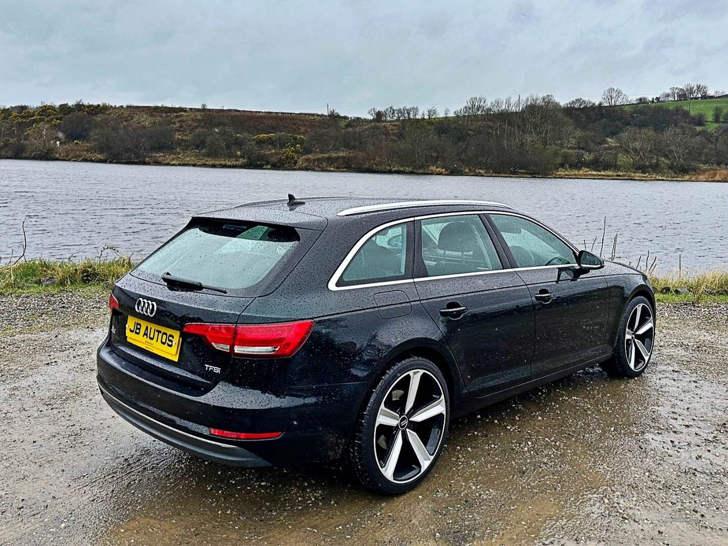 Audi A4 AVANT in Derry / Londonderry