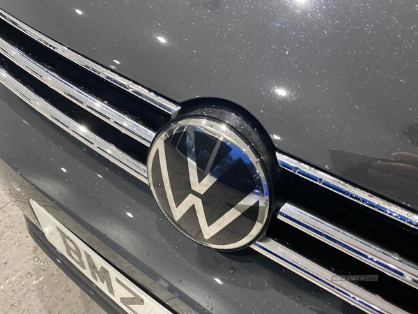 Volkswagen Touran 1.5 Tsi Evo Se 5Dr Dsg in Down
