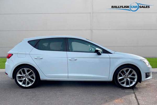 Seat Leon TDI FR TECHNOLOGY IN WHITE WITH 77K in Armagh