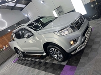 Nissan NP300 Double Cab Pick Up Tekna 2.3dCi 190 4WD in Down