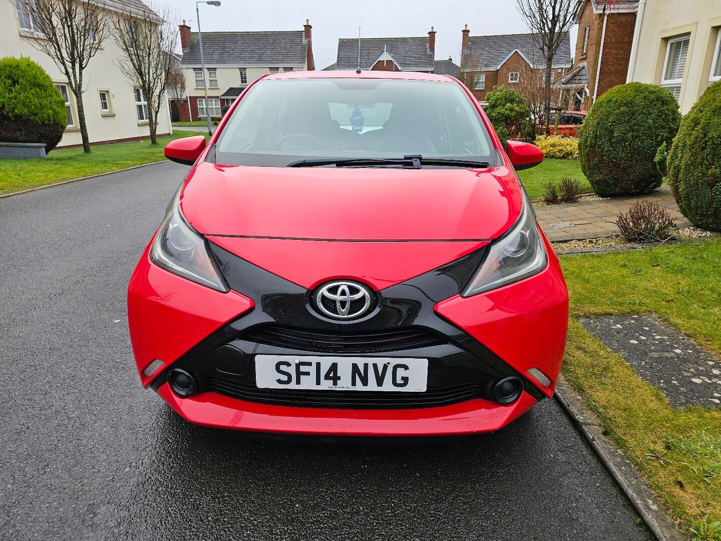 Toyota Aygo HATCHBACK in Down