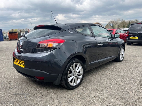 Renault Megane 1.6 I-MUSIC 3d 110 BHP in Derry / Londonderry