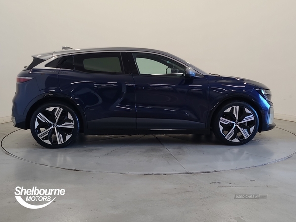 Renault Megane E-Tech EV60 60kWh iconic Hatchback 5dr Electric Auto (220 ps) in Down