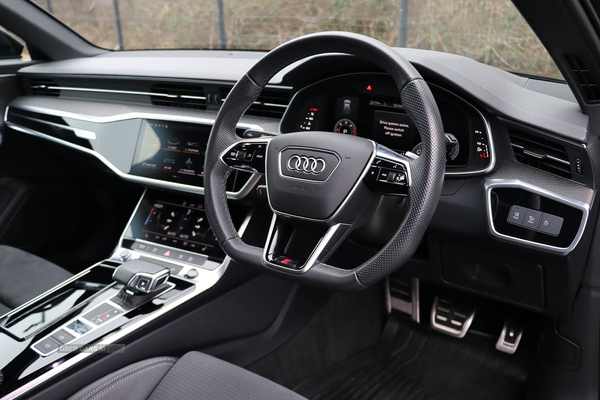 Audi A6 AVANT TDI QUATTRO S LINE BLACK EDITION MHEV in Armagh
