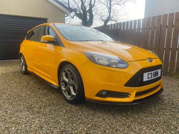 Ford Focus 2.0T ST-2 5dr in Tyrone