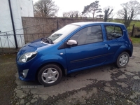 Renault Twingo 1.2 16V I-Music 3dr in Down
