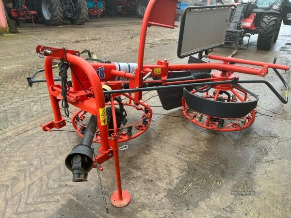 Kuhn 360 in Derry / Londonderry