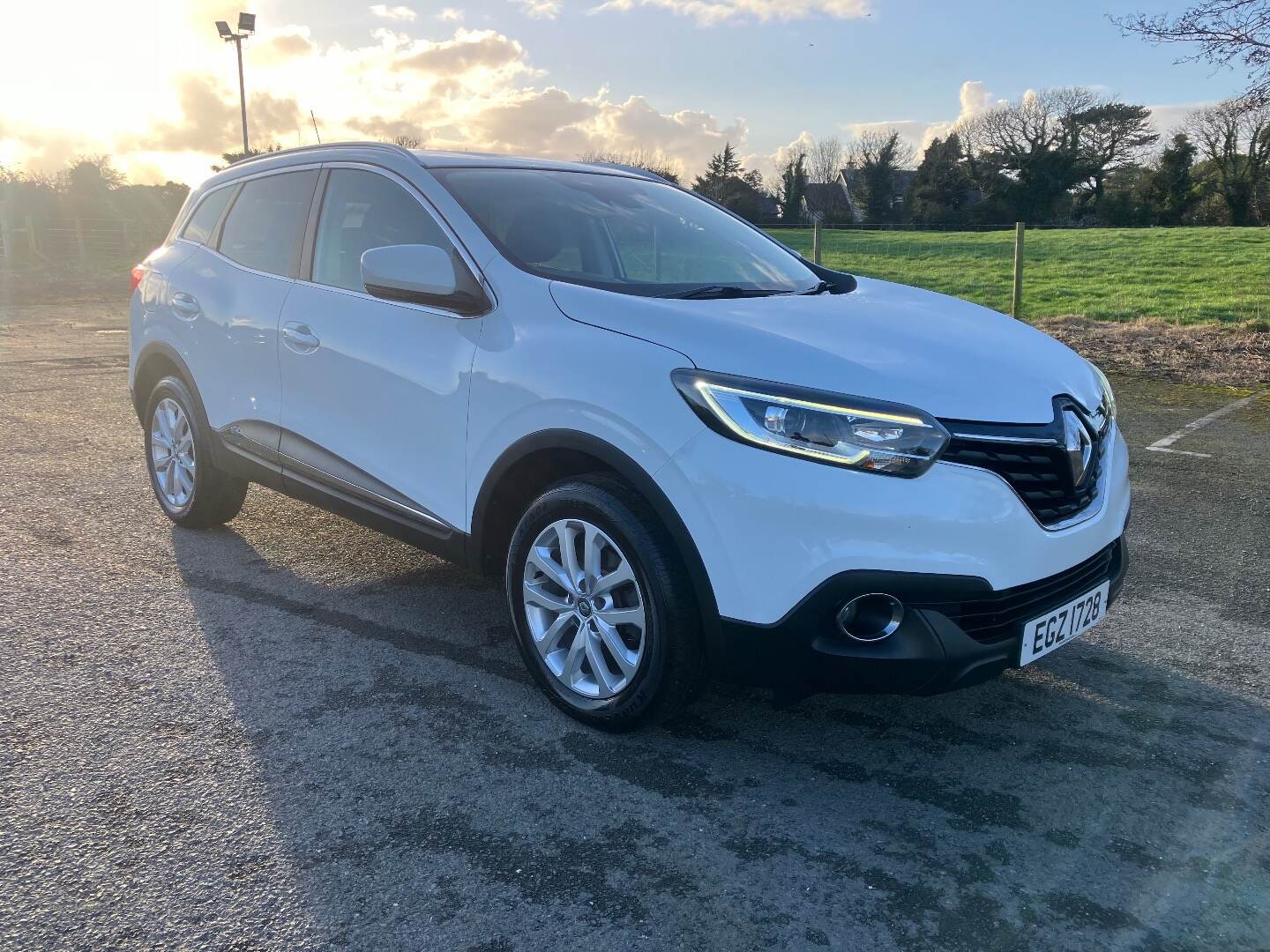 Renault Kadjar DIESEL HATCHBACK in Down