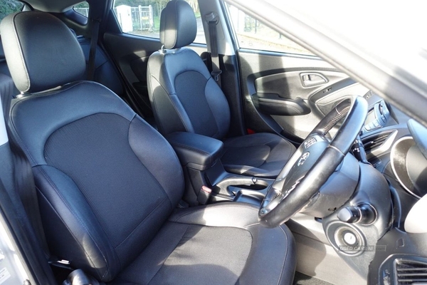Hyundai ix35 1.7 SE CRDI 5d 114 BHP HIGH SPEC SE MODEL / HEATED SEATS in Antrim