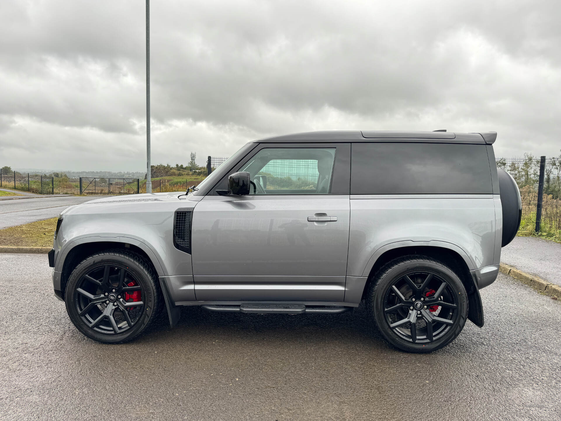 Land Rover Defender 90 DIESEL in Antrim