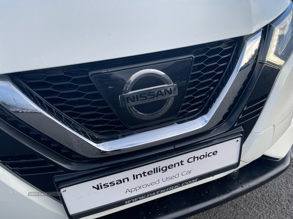 Nissan Qashqai 1.6 dCi N-Connecta 5dr in Tyrone