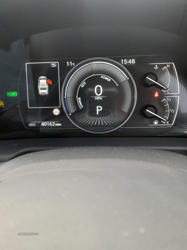 Lexus ES 300h 2.5 4dr CVT in Antrim