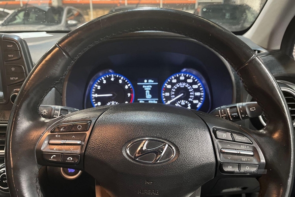 Hyundai Kona 1.0T GDi Blue Drive Premium 5dr- Reversing Sensors & Camera, Bluetooth, Cruise Control, Voice Control, Lane Assist, Start Stop, Sat Nav in Antrim