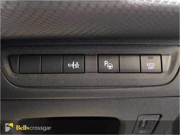 Peugeot 208 1.2 PureTech 82 Tech Edition 5dr [Start Stop] in Down