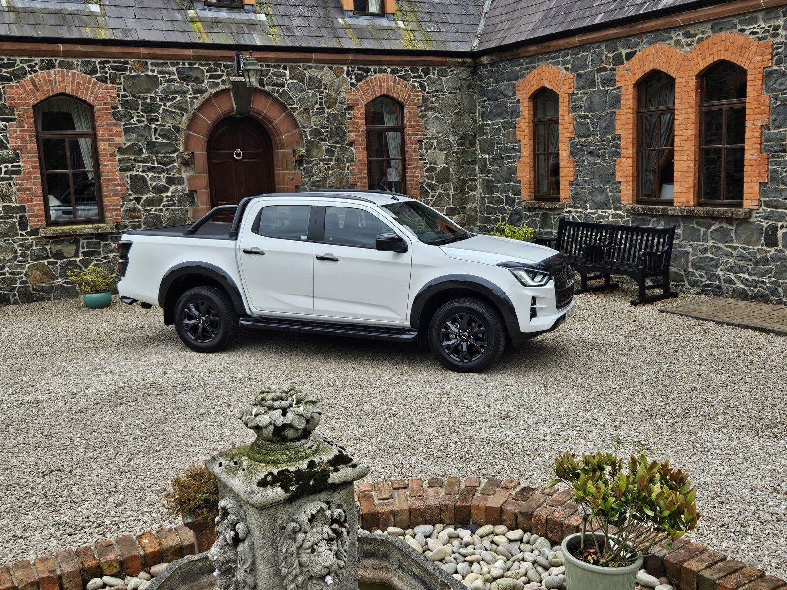 Isuzu D-Max 1.9D V-CROSS DOUBLE CAB AUTO in Antrim