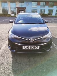 Toyota Avensis 2.0D Business Edition 5dr in Derry / Londonderry