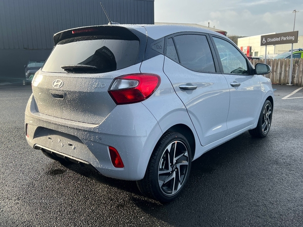 Hyundai i10 1.2 AMT 84BHP Premium 5DR Automatic in Derry / Londonderry