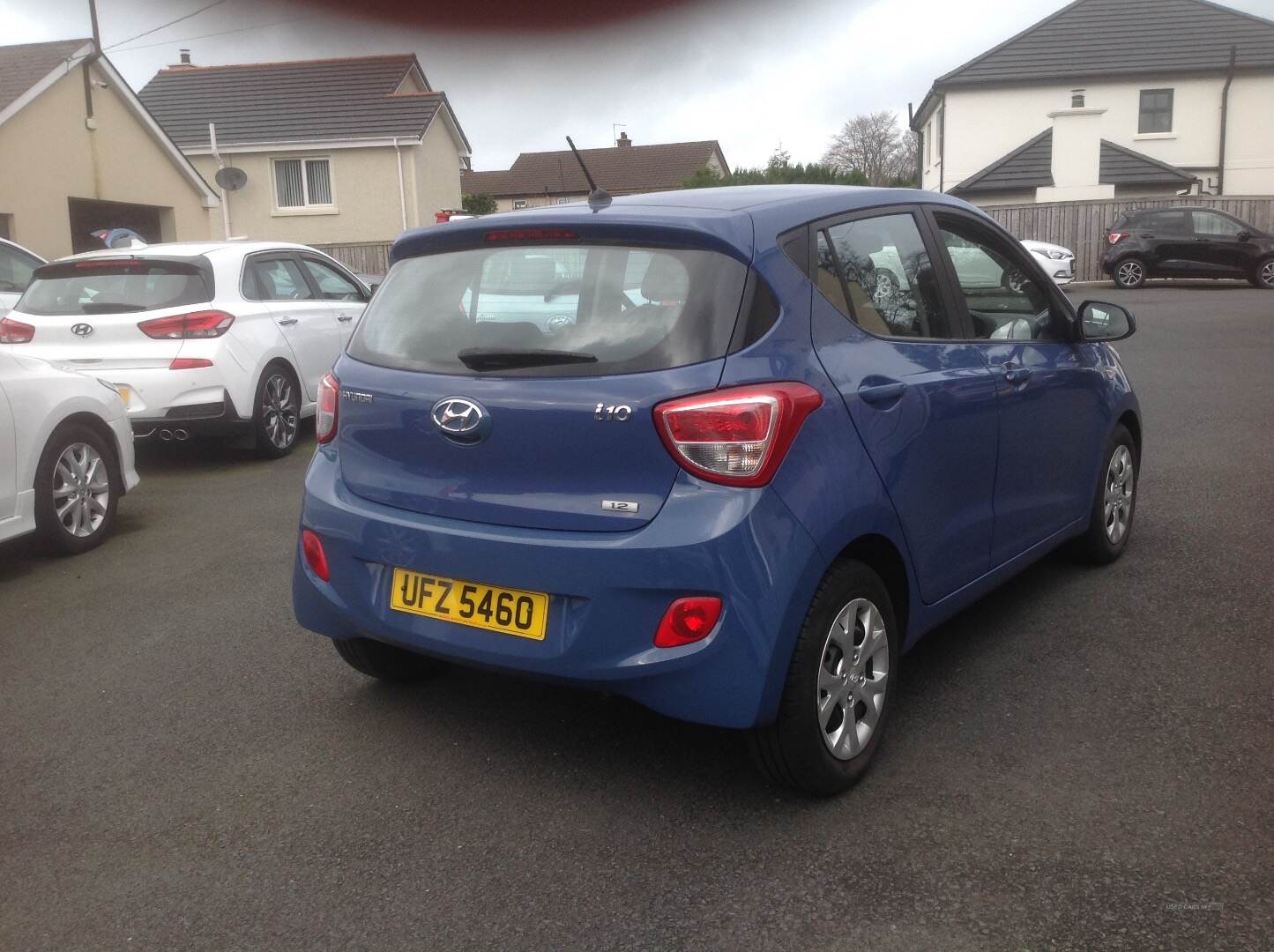 Hyundai i10 HATCHBACK in Down