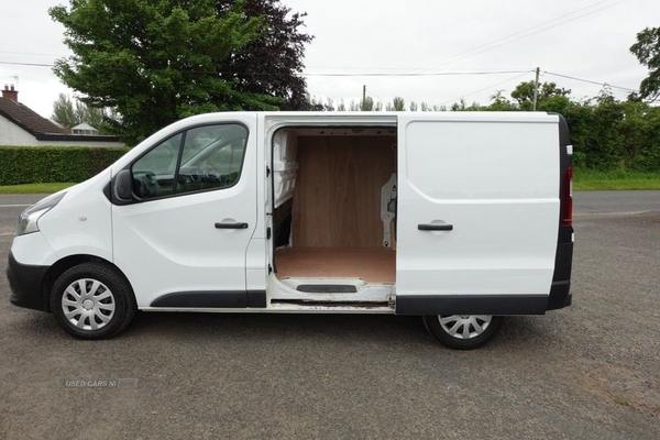 Renault Trafic 1.6 SL27 BUSINESS DCI 120 BHP ONLY ONE PREVIOUS OWNER / 2 KEYS in Antrim