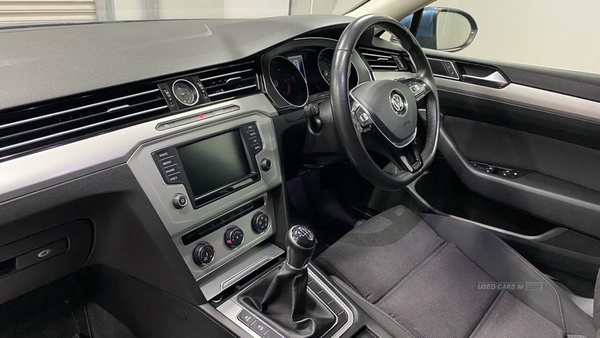 Volkswagen Passat SE BUSINESS 1.6 TDI BLUEMOTION TECHNOLOGY 4d 119 BHP in Antrim