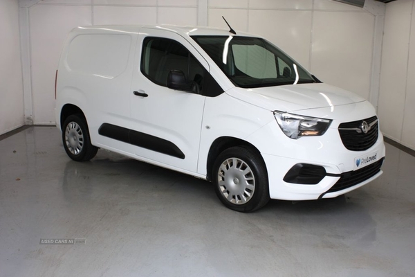 Vauxhall Combo 1.5 L1H1 2300 SPORTIVE S/S 101 BHP in Derry / Londonderry