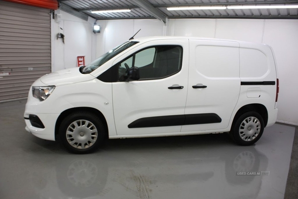 Vauxhall Combo 1.5 L1H1 2300 SPORTIVE S/S 101 BHP in Derry / Londonderry