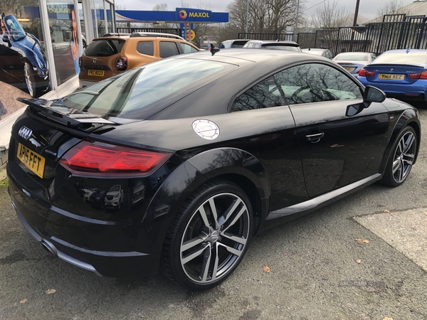 Audi TT COUPE in Down