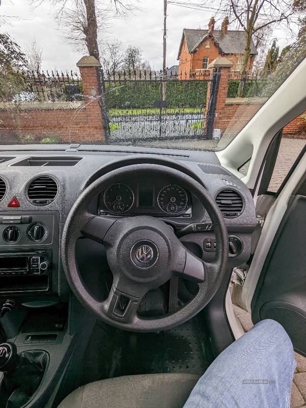 Volkswagen Caddy 1.6 TDI 102PS Startline Van in Antrim